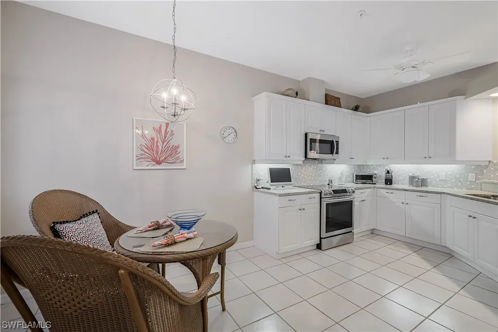 1590 Clermont Drive Naples FL 34109