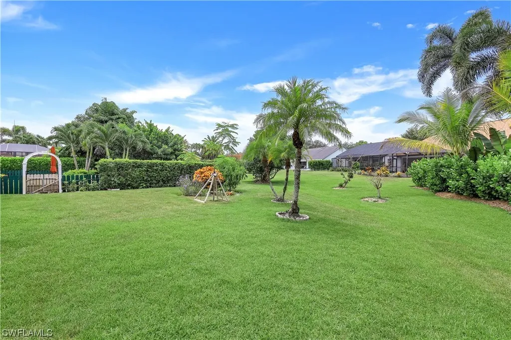 6600 Bishopgate Lane Naples FL 34104