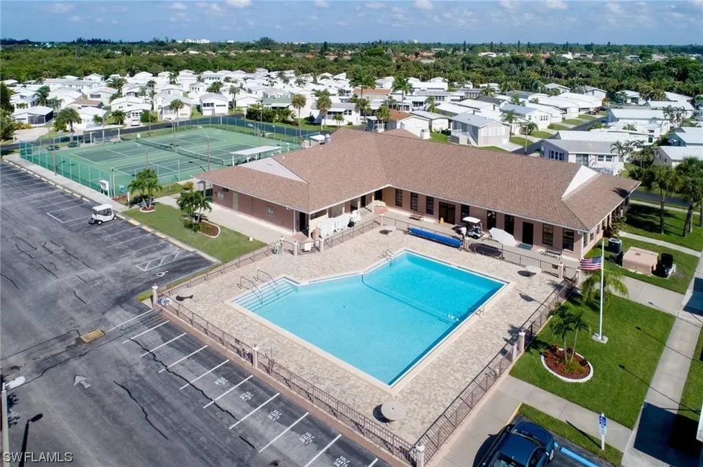 19681 Summerlin #104F Road Fort Myers FL 33908