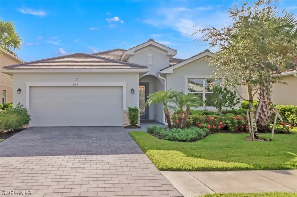2142 Clementine Street Naples FL 34120