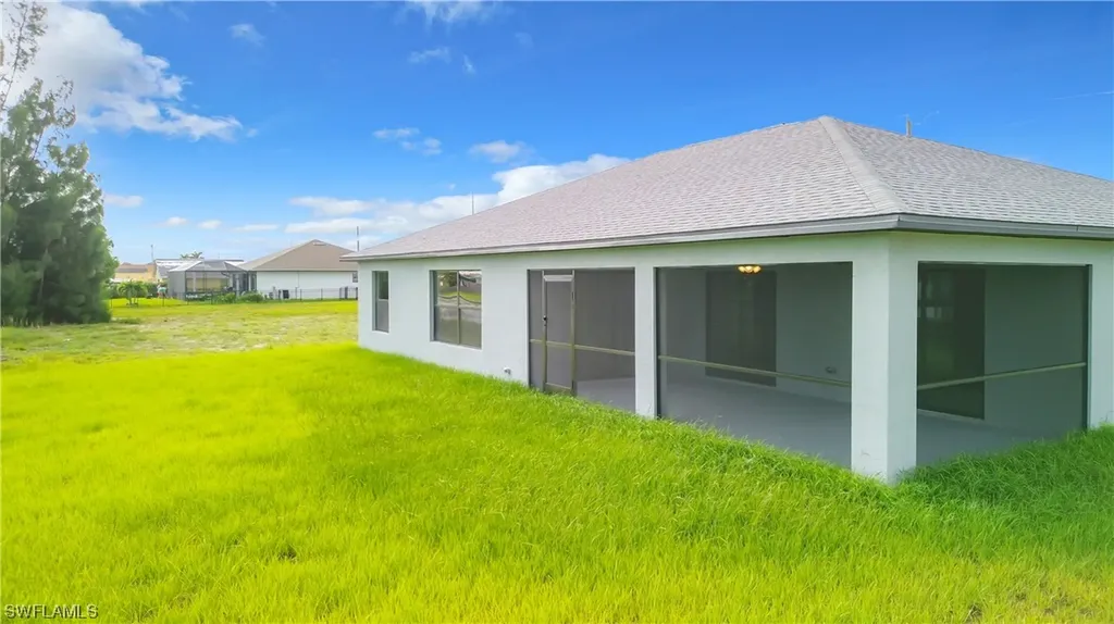 129 SW 28th Terrace Cape Coral FL 33914