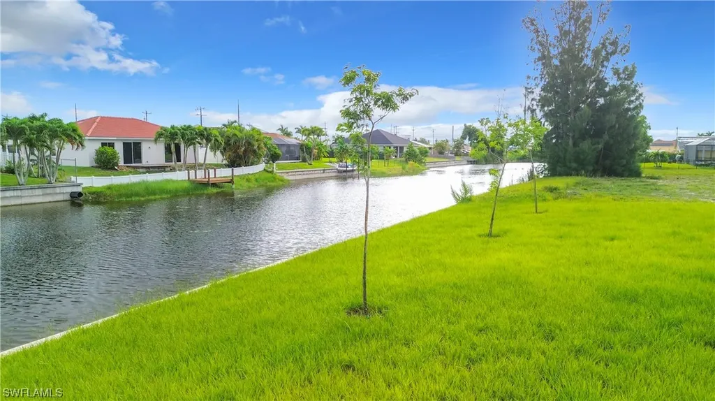 129 SW 28th Terrace Cape Coral FL 33914