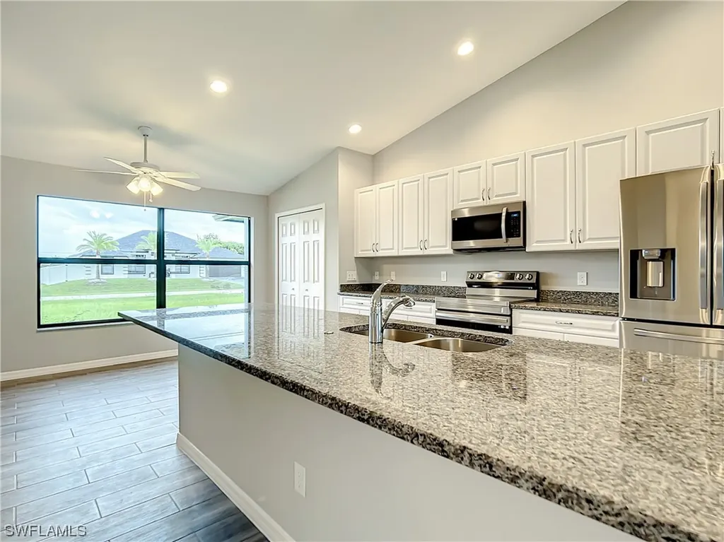 129 SW 28th Terrace Cape Coral FL 33914