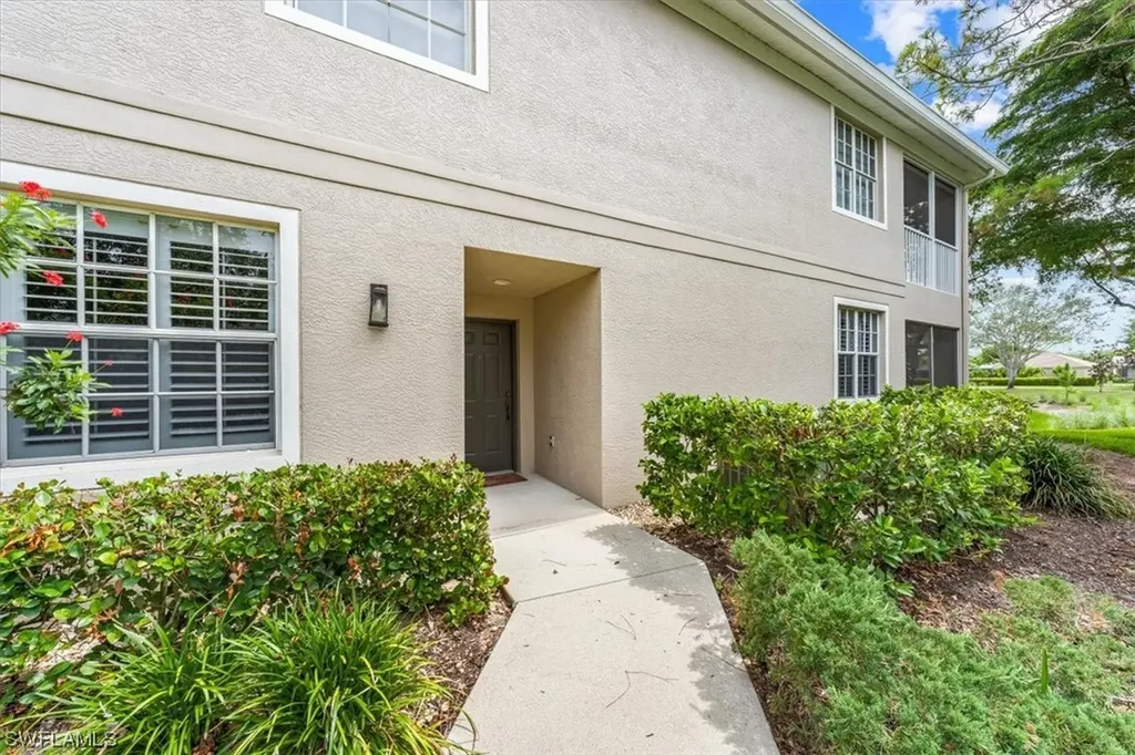 7122 Blue Juniper Court Naples FL 34109