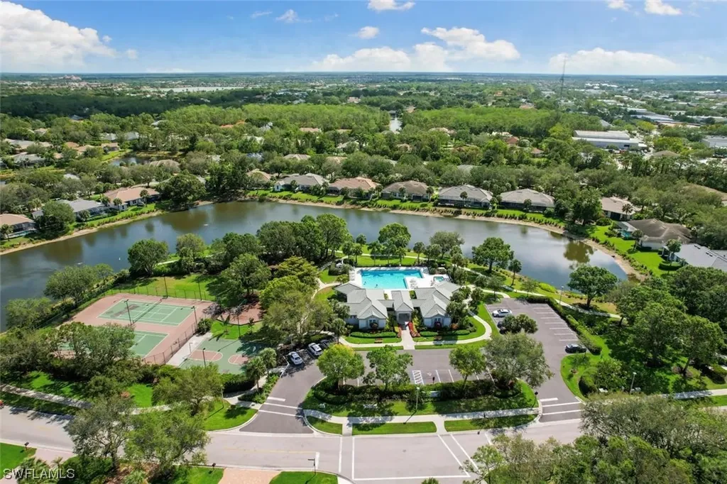 7122 Blue Juniper Court Naples FL 34109