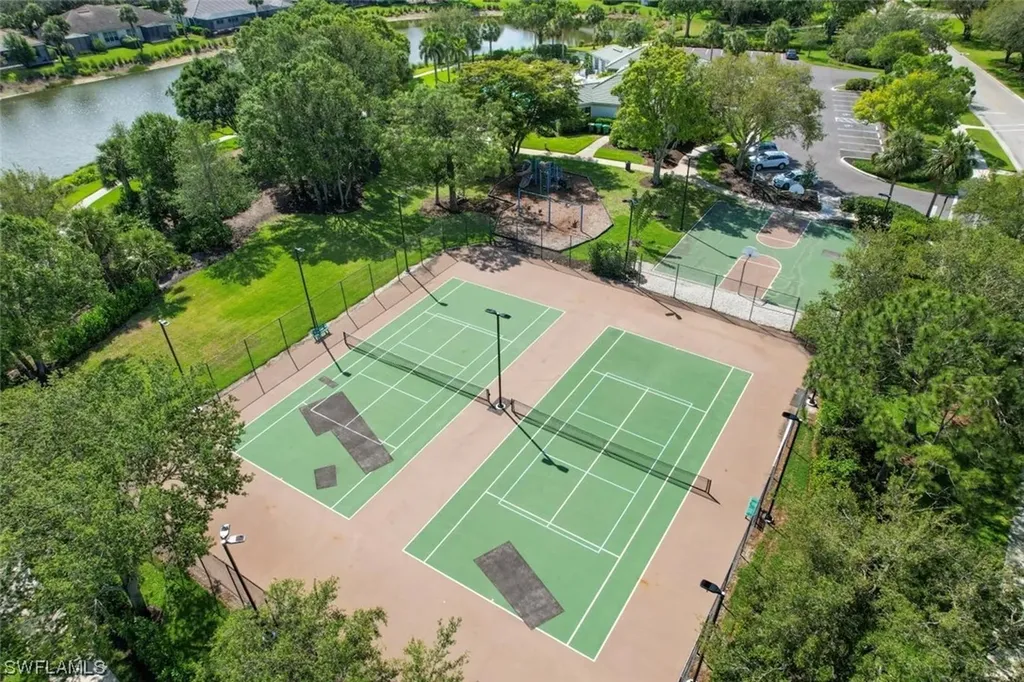 7122 Blue Juniper Court Naples FL 34109
