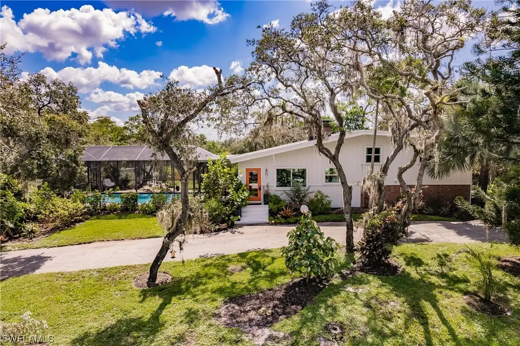 63 Constitution Drive Naples FL 34112