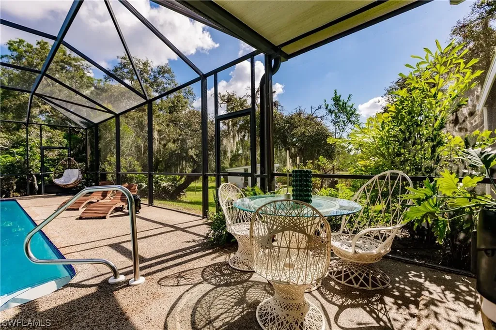 63 Constitution Drive Naples FL 34112