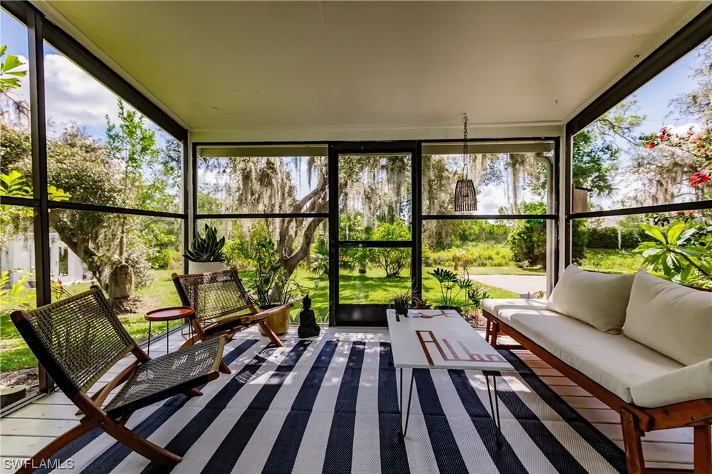 63 Constitution Drive Naples FL 34112