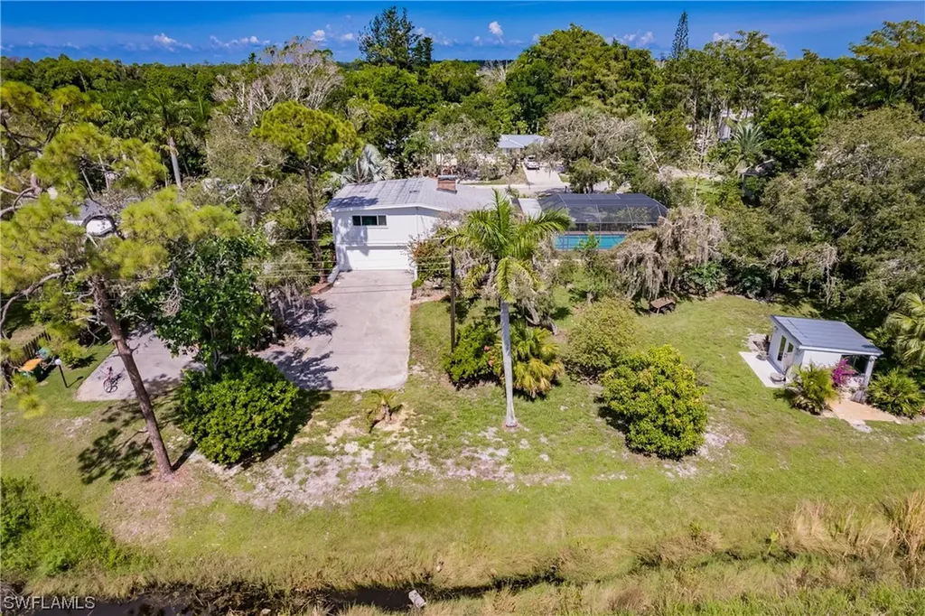 63 Constitution Drive Naples FL 34112