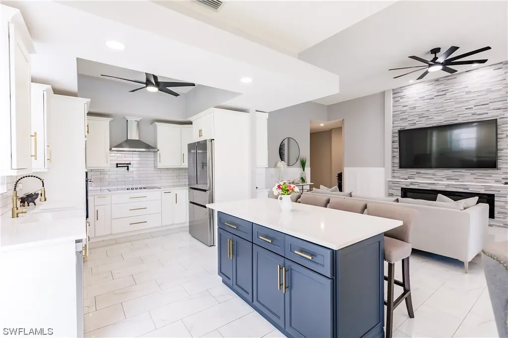 3226 Benicia Court Naples FL 34109