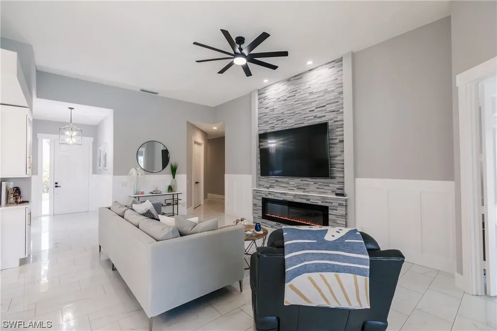 3226 Benicia Court Naples FL 34109