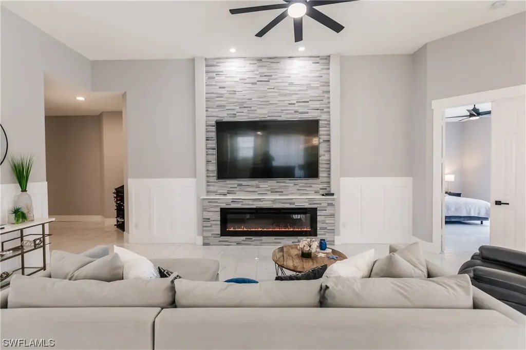 3226 Benicia Court Naples FL 34109
