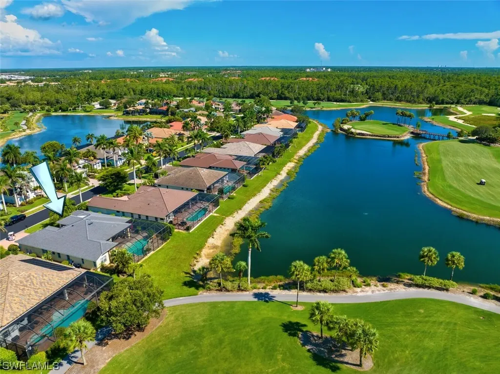 5048 Cerromar Drive Naples FL 34112