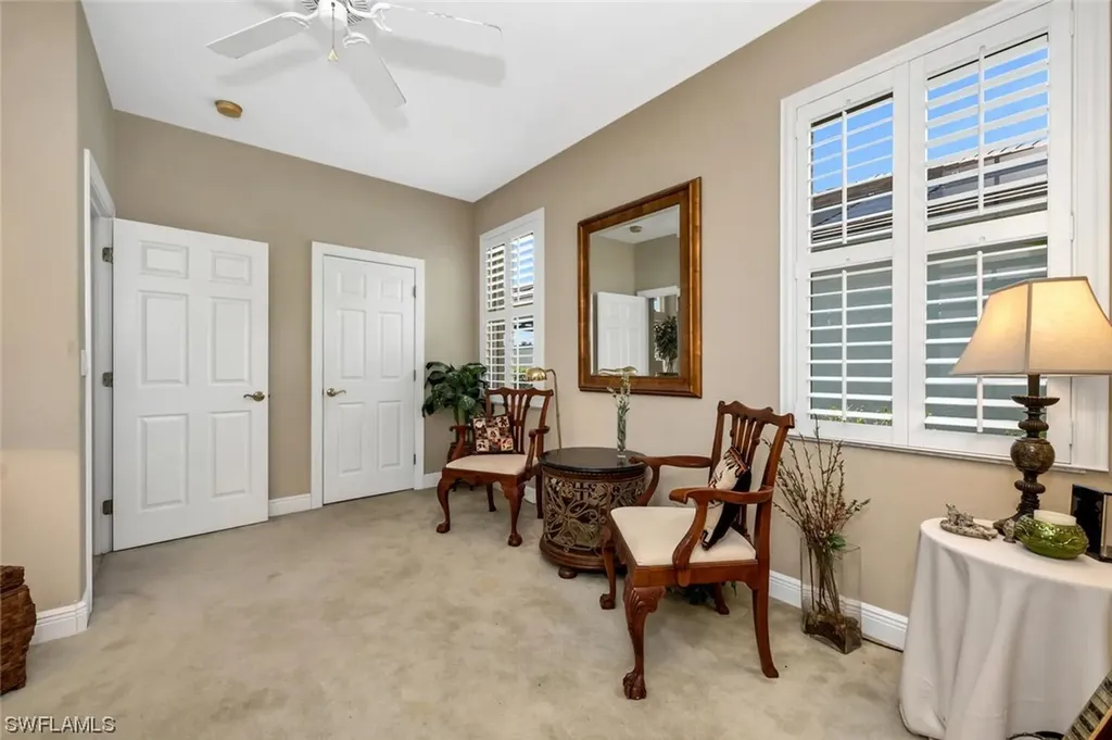 5048 Cerromar Drive Naples FL 34112