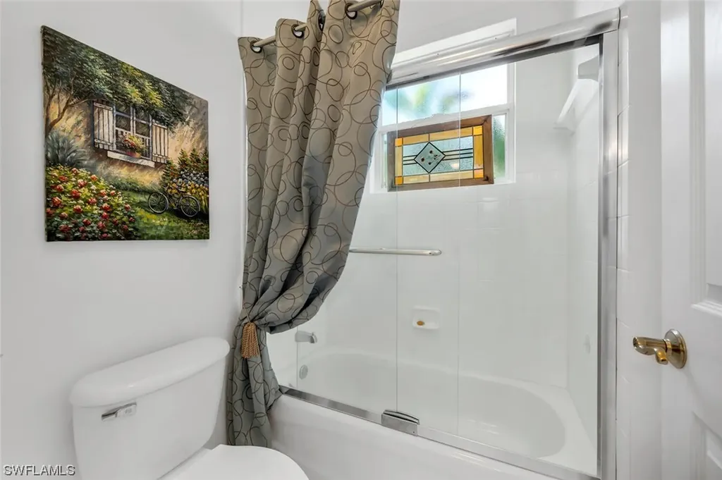 5048 Cerromar Drive Naples FL 34112