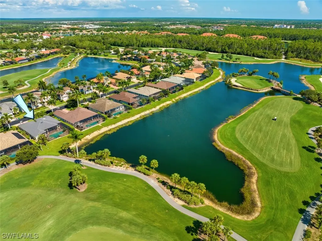5048 Cerromar Drive Naples FL 34112
