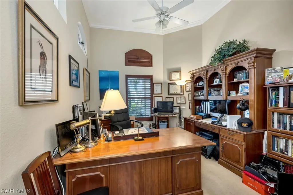 5048 Cerromar Drive Naples FL 34112