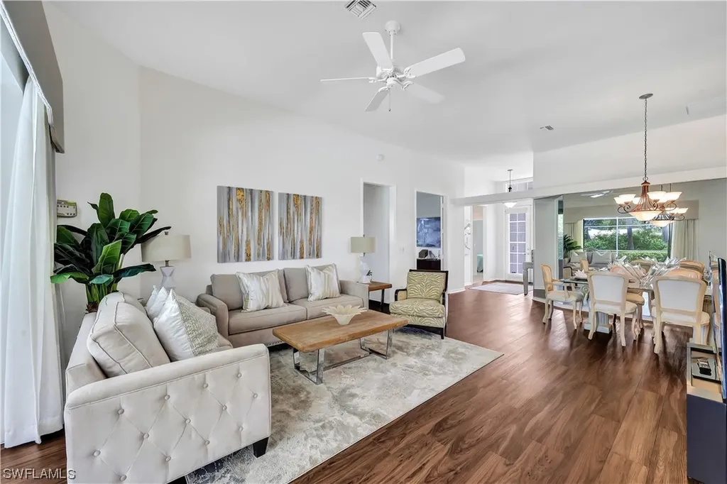 1721 Marsh Run Naples FL 34109
