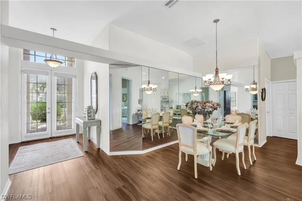 1721 Marsh Run Naples FL 34109