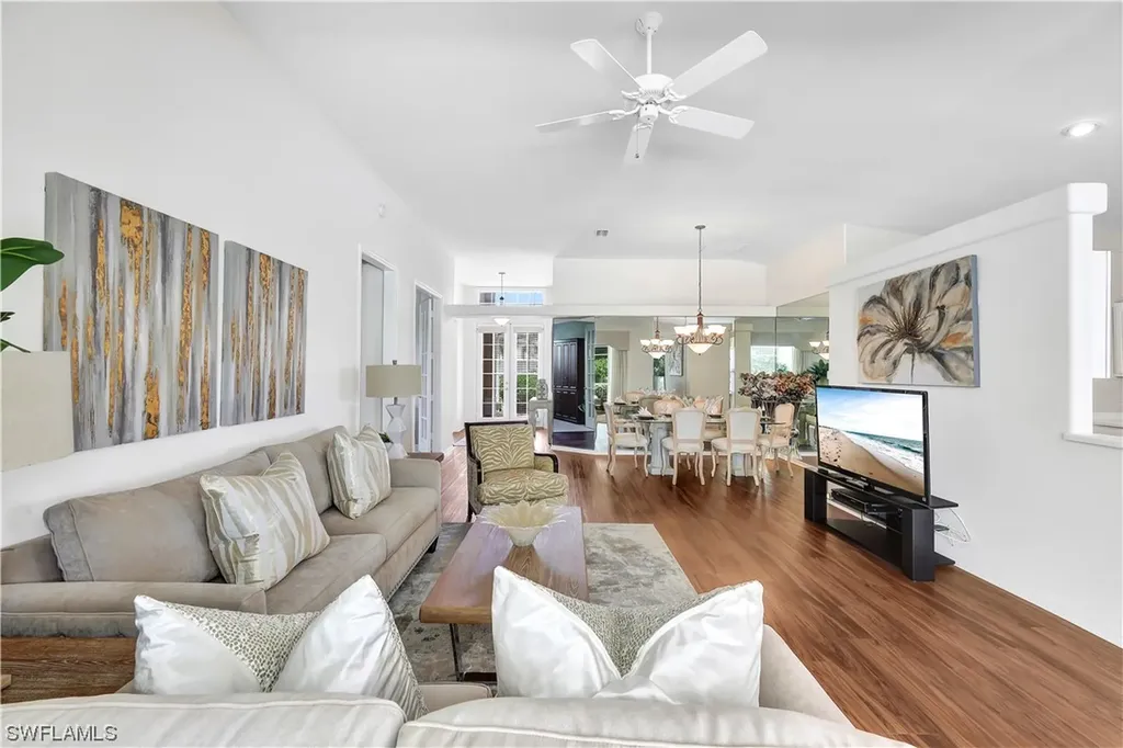 1721 Marsh Run Naples FL 34109