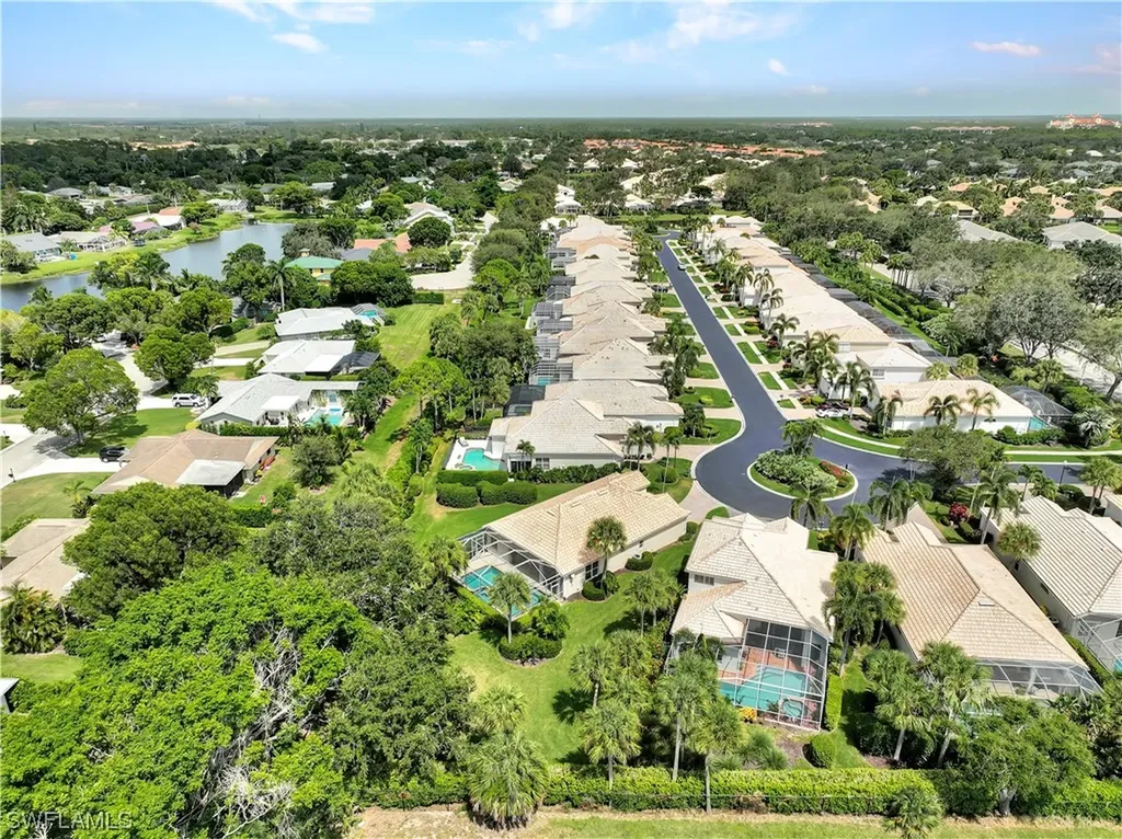 1721 Marsh Run Naples FL 34109