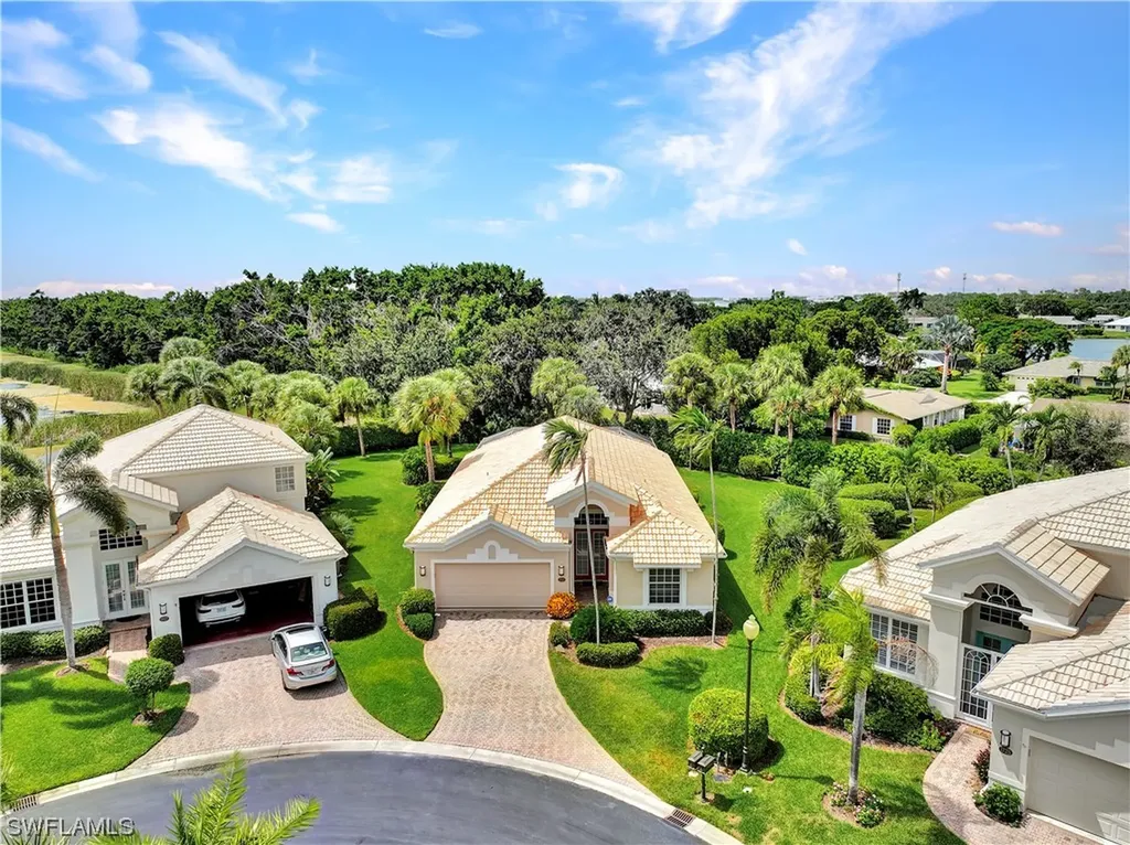 1721 Marsh Run Naples FL 34109
