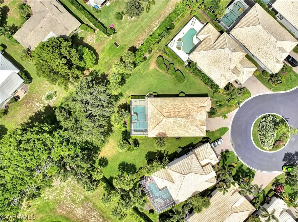 1721 Marsh Run Naples FL 34109