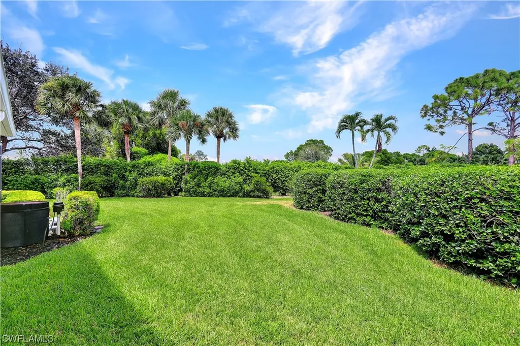 1721 Marsh Run Naples FL 34109