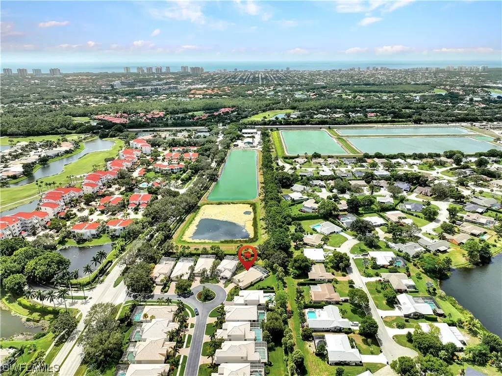 1721 Marsh Run Naples FL 34109