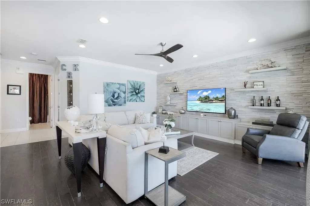 3994 Bering Court Naples FL 34119-8644