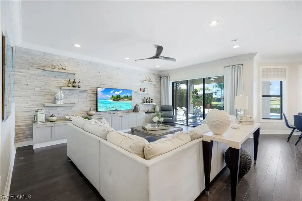 3994 Bering Court Naples FL 34119-8644