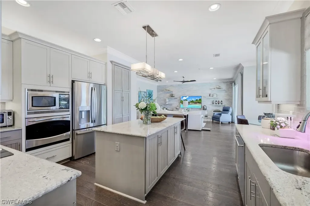 3994 Bering Court Naples FL 34119-8644