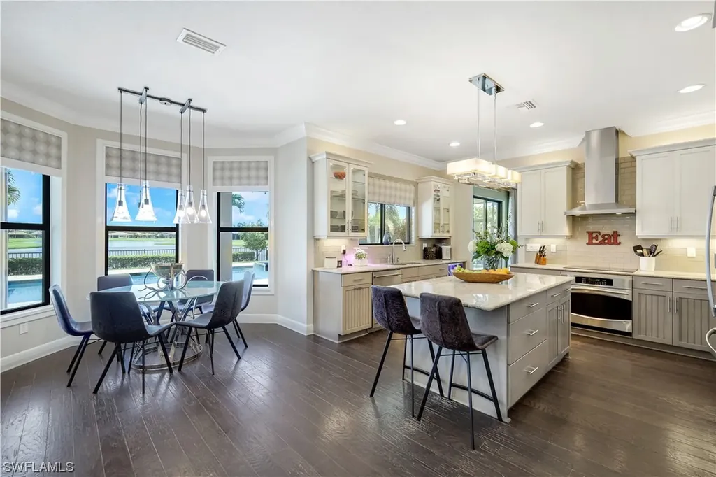 3994 Bering Court Naples FL 34119-8644