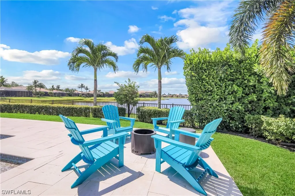 3994 Bering Court Naples FL 34119-8644