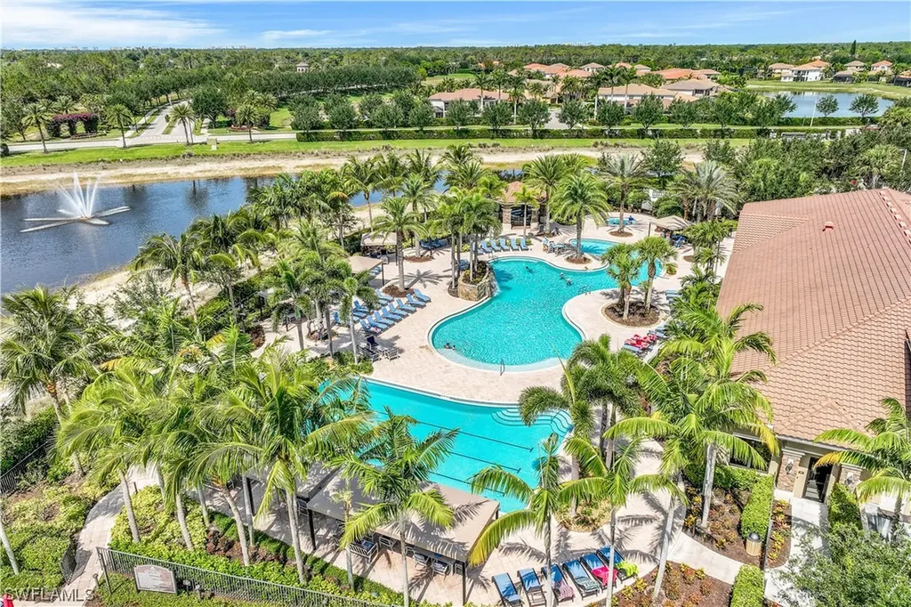 3994 Bering Court Naples FL 34119-8644
