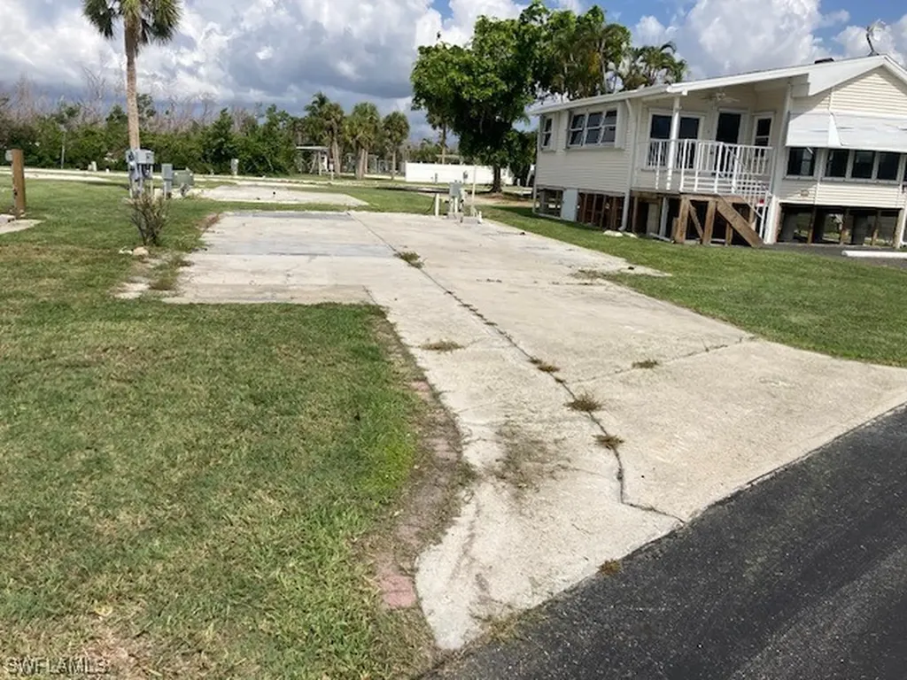 19681 Summerlin Road C-18 Fort Myers FL 33908