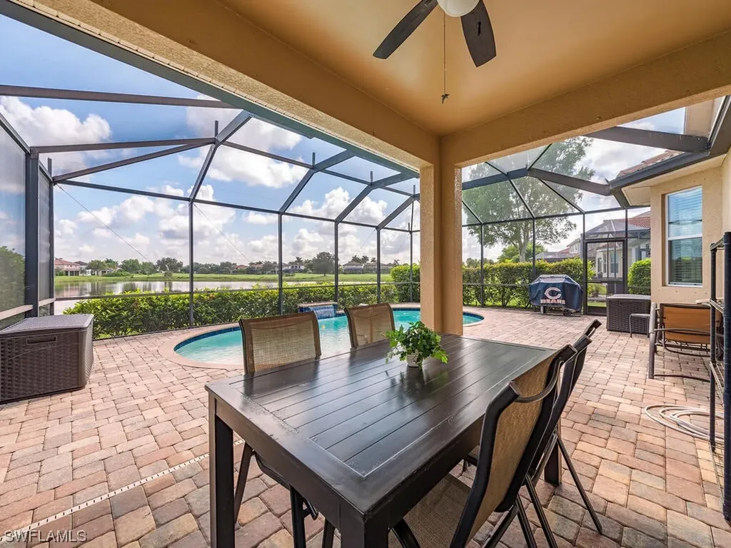 1568 Birdie Drive Naples FL 34120