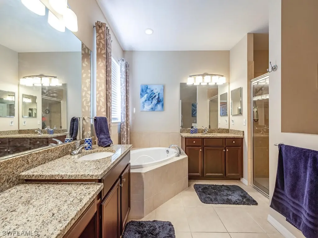 1568 Birdie Drive Naples FL 34120