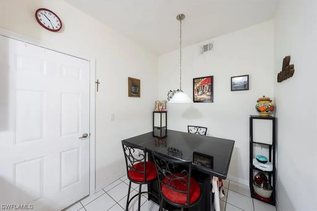 1110 Partridge Circle Naples FL 34104