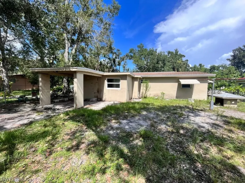 544 Carolina Avenue Fort Myers FL 33905