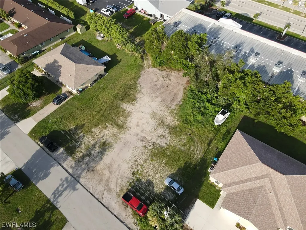 102 NE 16th Place Cape Coral FL 33909