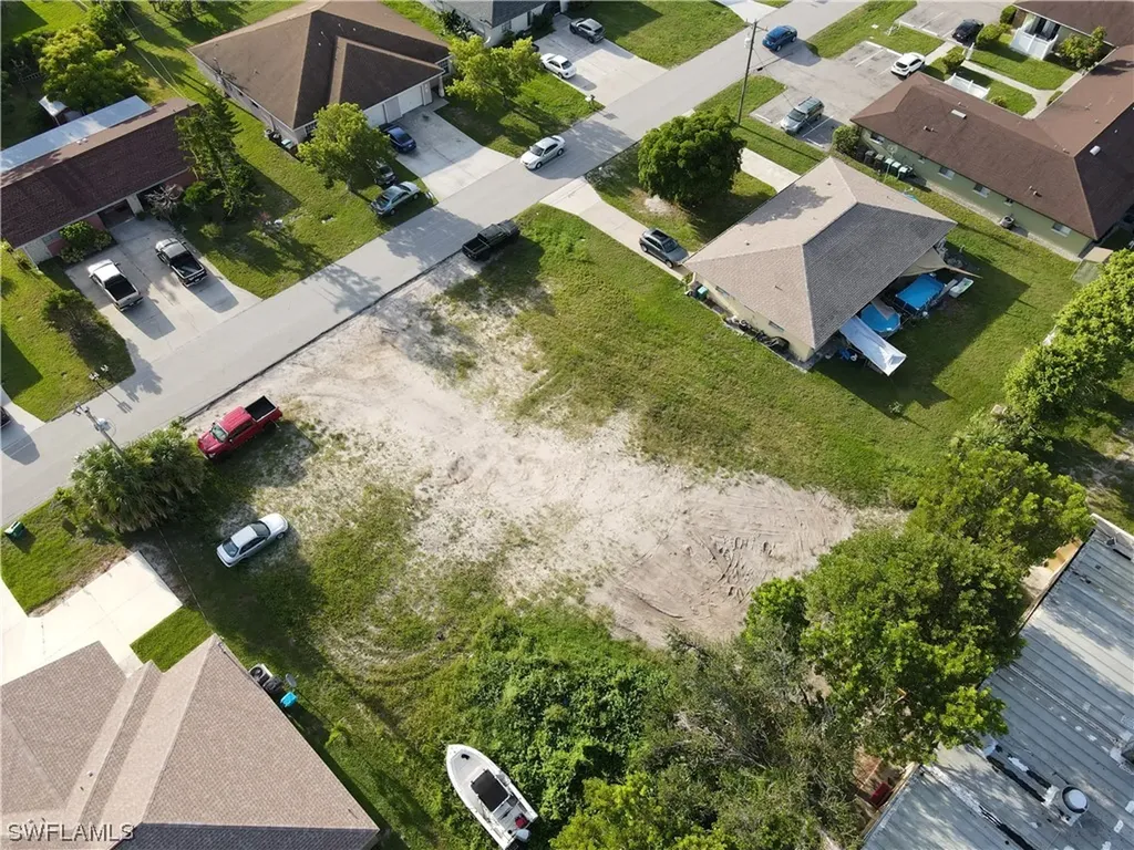 102 NE 16th Place Cape Coral FL 33909