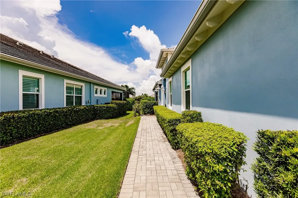 7157 Dominica Drive Naples FL 34113