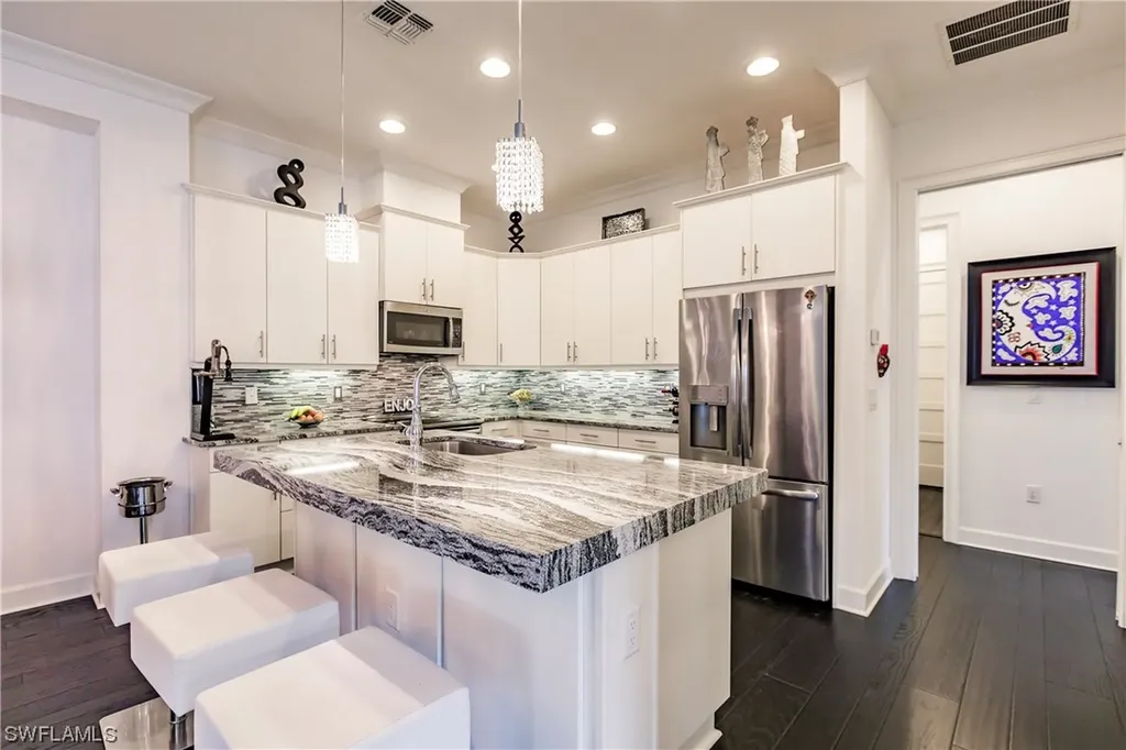 7157 Dominica Drive Naples FL 34113