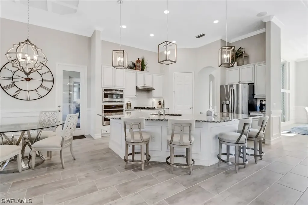 2325 Grenadines Way Naples FL 34120