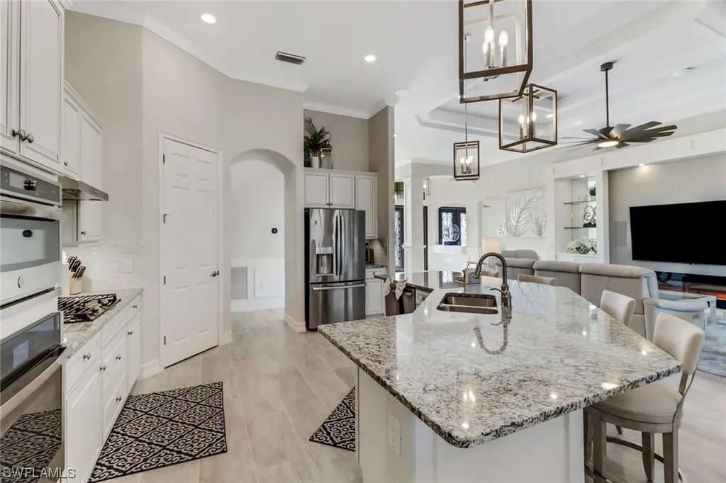 2325 Grenadines Way Naples FL 34120