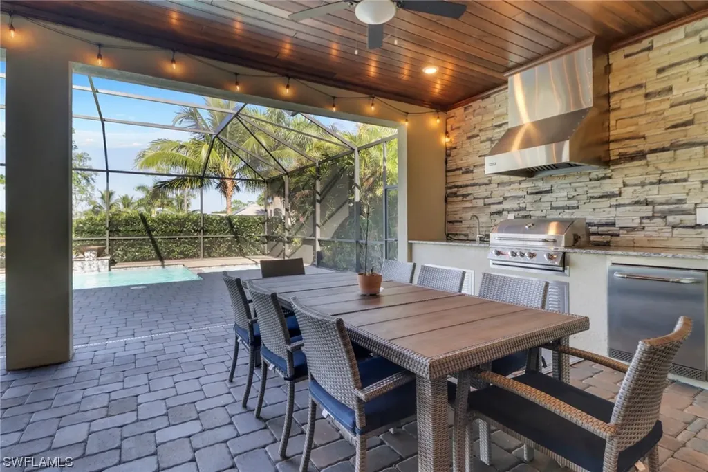 2325 Grenadines Way Naples FL 34120