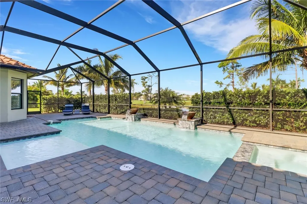 2325 Grenadines Way Naples FL 34120