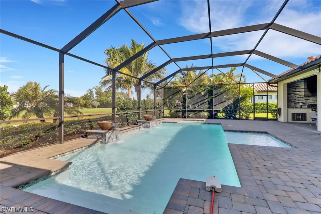 2325 Grenadines Way Naples FL 34120